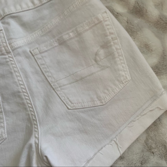 NWT American Eagle White Hi-Rise Shortie Size 4 - Picture 14 of 14